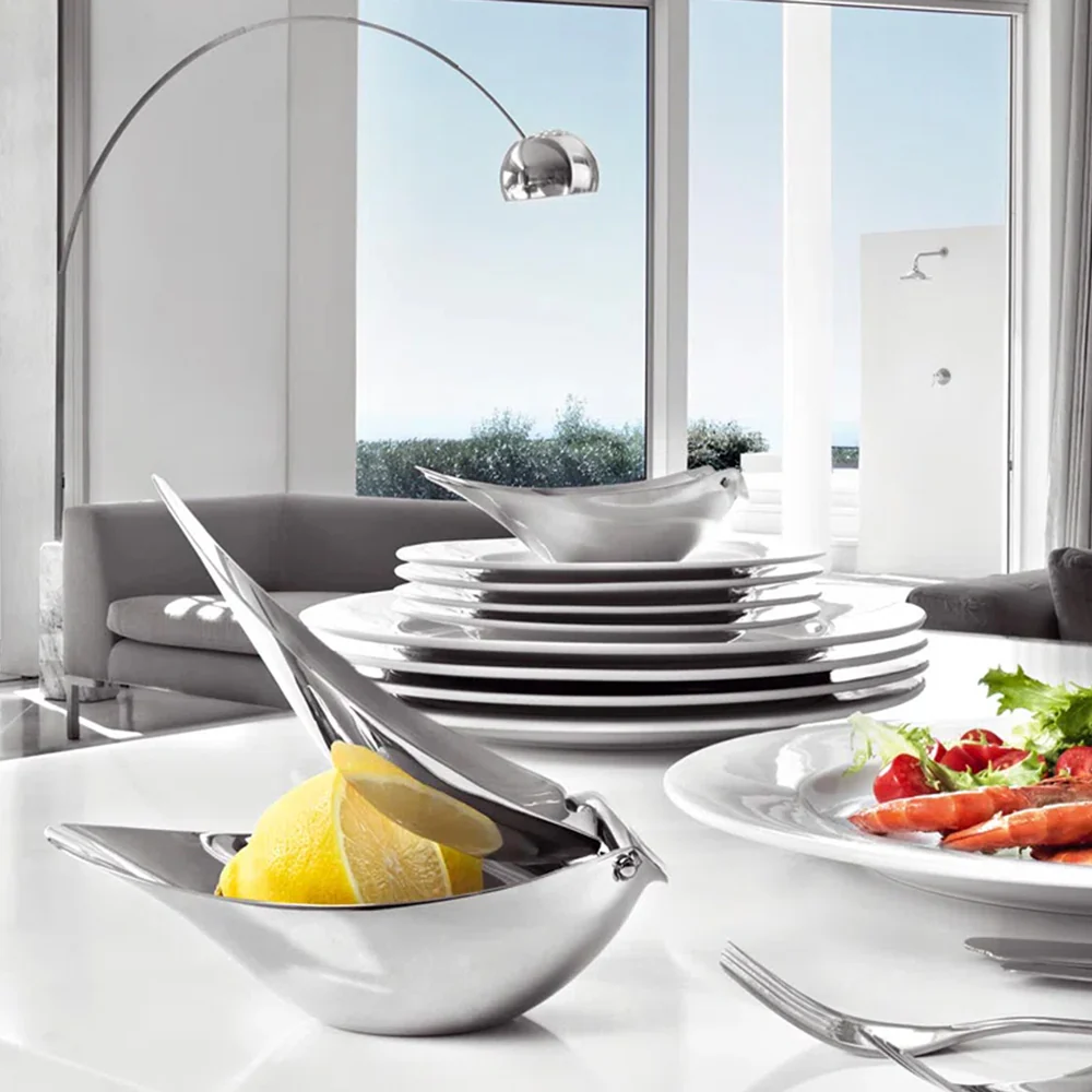 Blomus Callista Lemon Squeezer & Pourer - Image 4